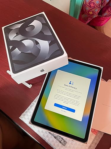 Apple iPad Air (5th Generation): with M1 chip, 27.69 cm (10.9